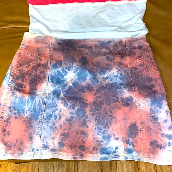 wild fable Dresses & Skirts - Wild Fable Blue and Pink Tie Dye Denim Miniskirt. Size 12. NWOT🎉🎉🎉